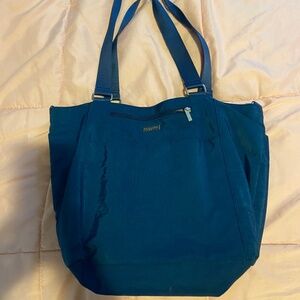 Baggallini Handbag - stain inside pocket